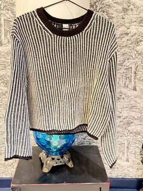 H&M Divided  Black and White Striped Sweater Sz SM